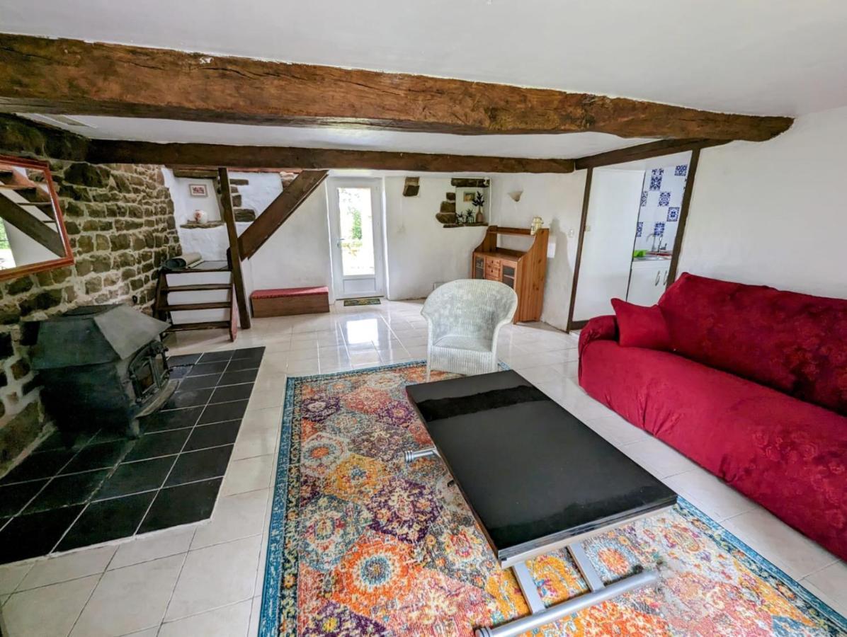 Les Gites De La Cabache Montaigu-les-Bois Exterior photo